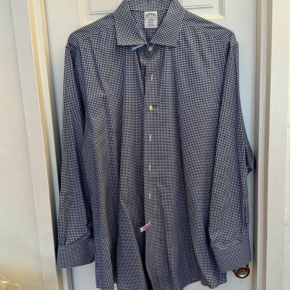 Brooks Brothers regular cuff dress shirt 17 34/35 100% Cotton